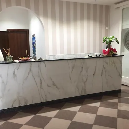 Antico Moderno 3* Piombino